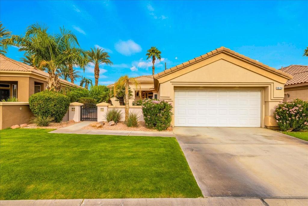 80234 Royal Dornoch Drive Property Photo 3