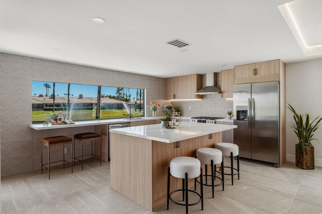 47 Conejo Circle Property Photo 2