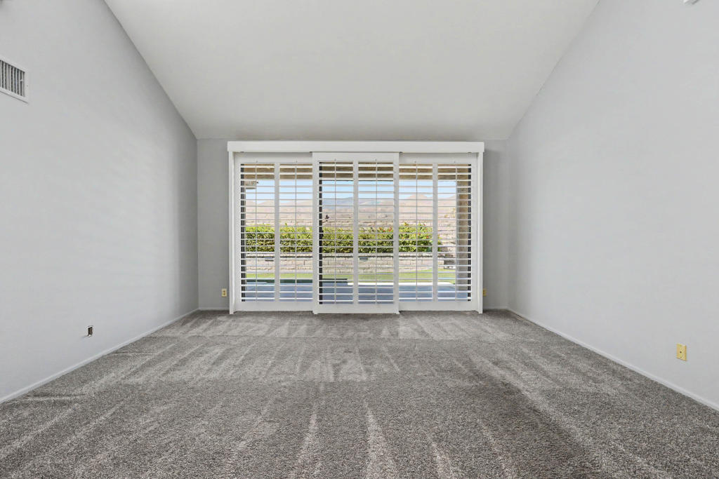36075 Paseo Circulo W Property Photo 6