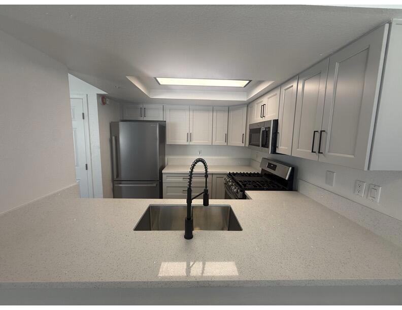66590 Joseph Way C Property Photo 1