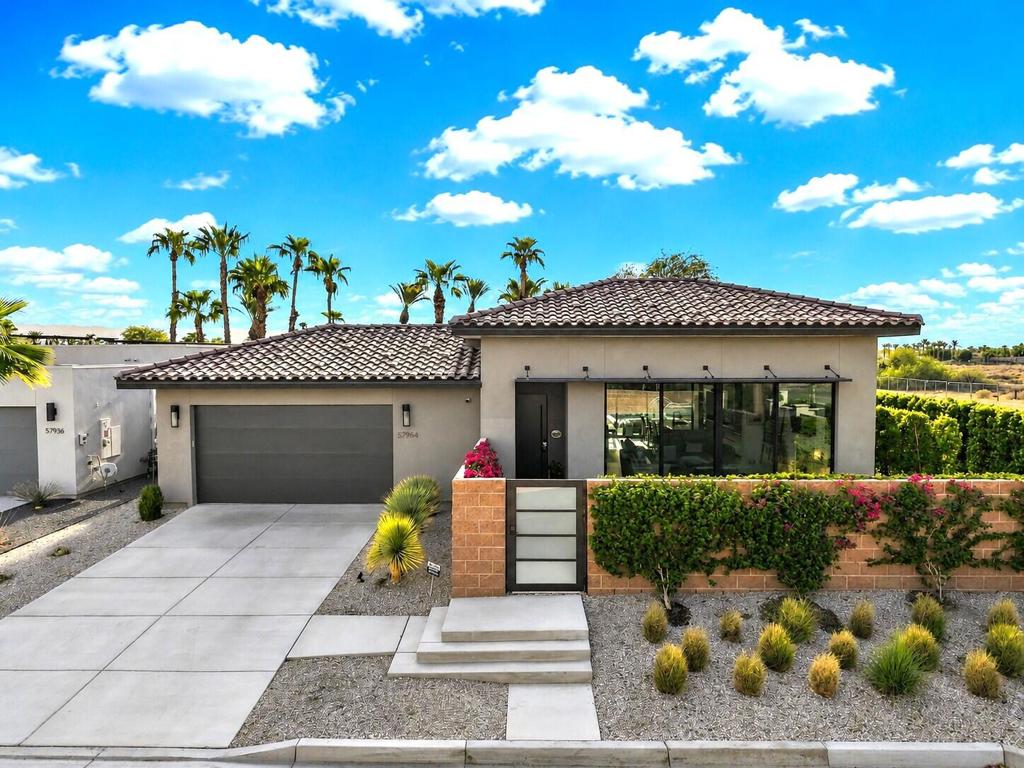 57964 Salida Del Sol Property Photo 3
