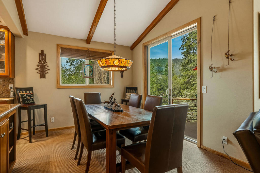 55370 Silver Tip Lane Property Photo 15