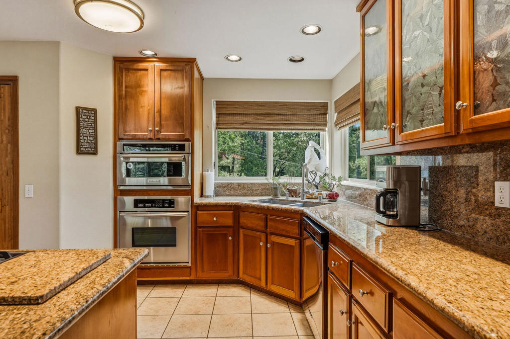 55370 Silver Tip Lane Property Photo 20
