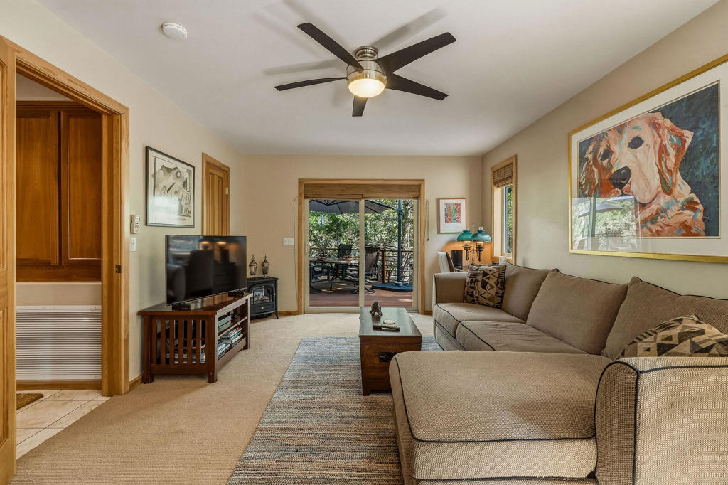 55370 Silver Tip Lane Property Photo 29
