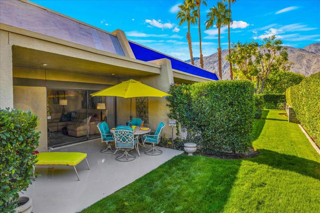 1254 Tiffany Circle N Property Photo 9