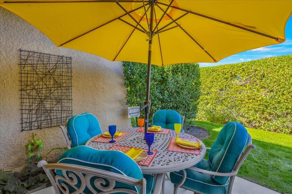 1254 Tiffany Circle N Property Photo 29