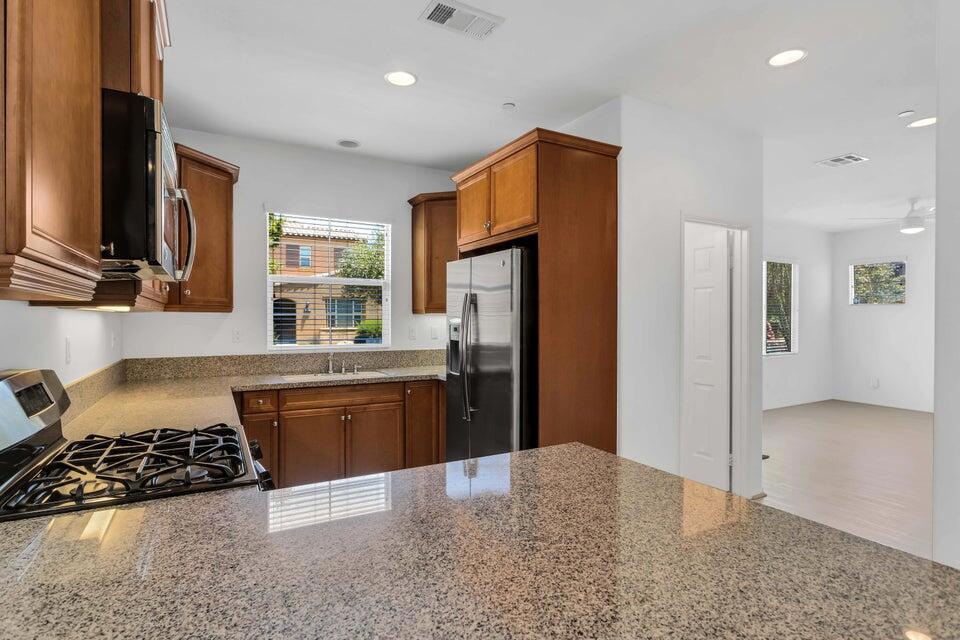 530 Calle Vibrante Property Photo 9