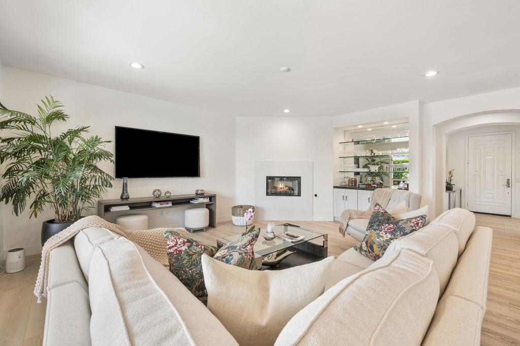 206 Via Firenza Property Photo 14