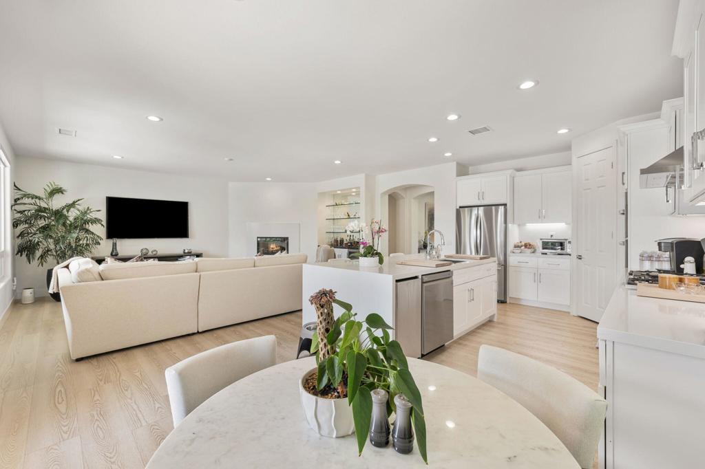 206 Via Firenza Property Photo 24