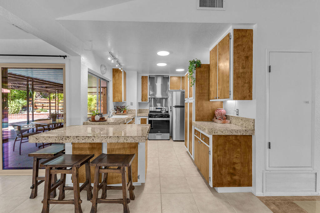 71521 Halgar Road Property Photo 4