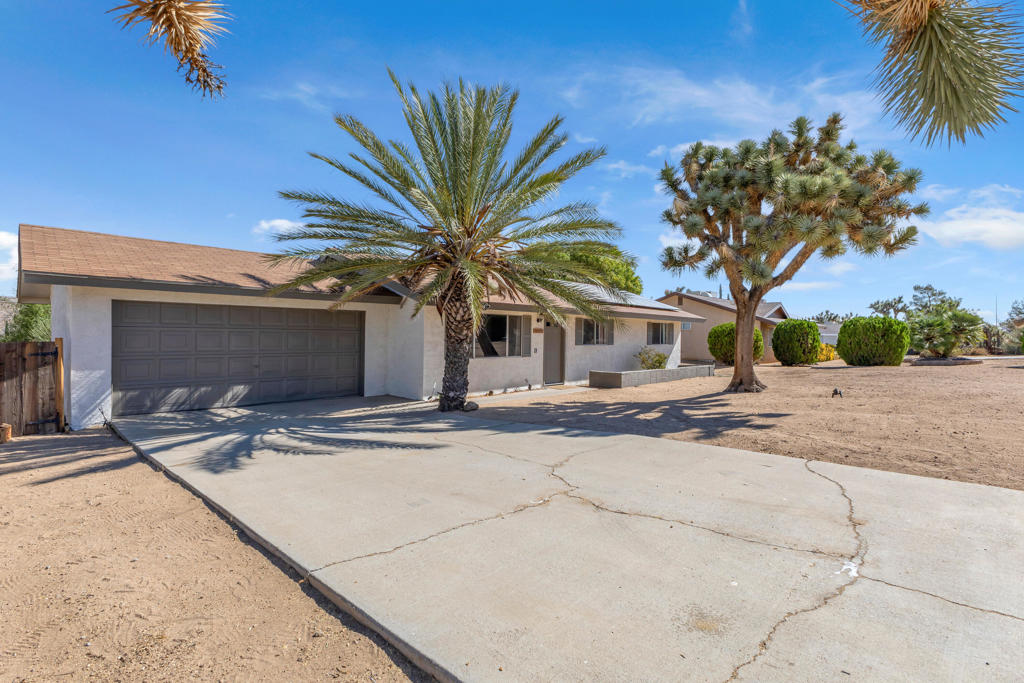 56616 Mountain View Trail Property Photo 1
