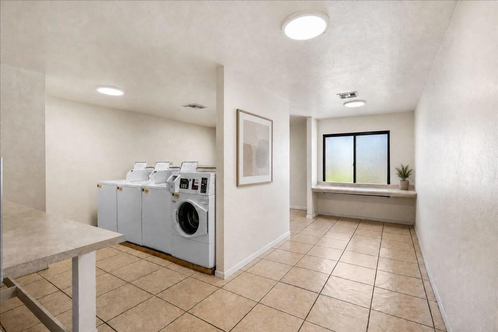 1050 E Ramon Road 20 Property Photo 25