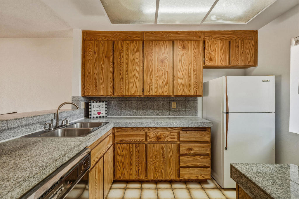 48255 Monroe Street 2 Property Photo 9