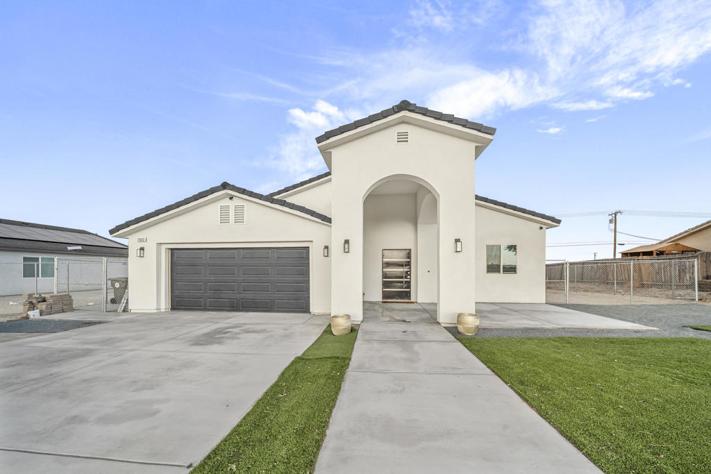 2860 Vista Avenue Property Photo 1