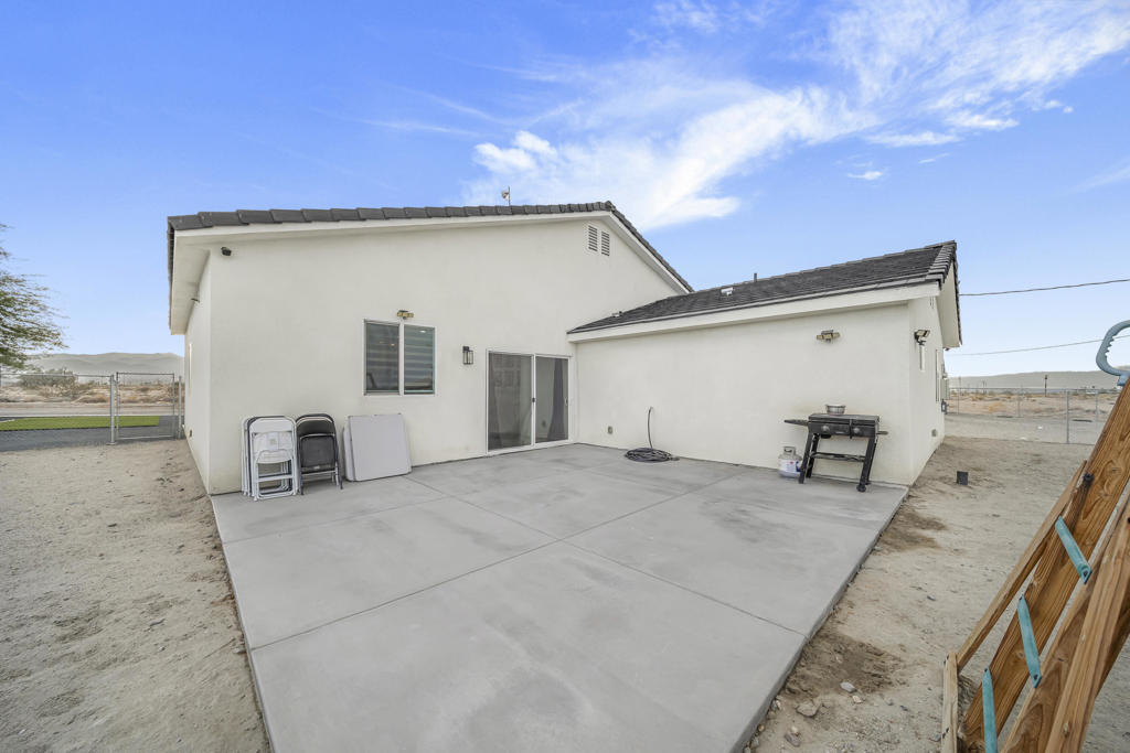 2860 Vista Avenue Property Photo 39