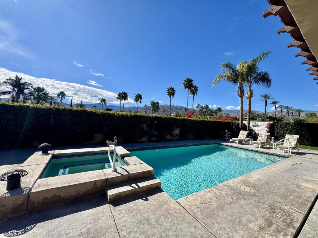 17 Corte Del Sol Property Photo 4