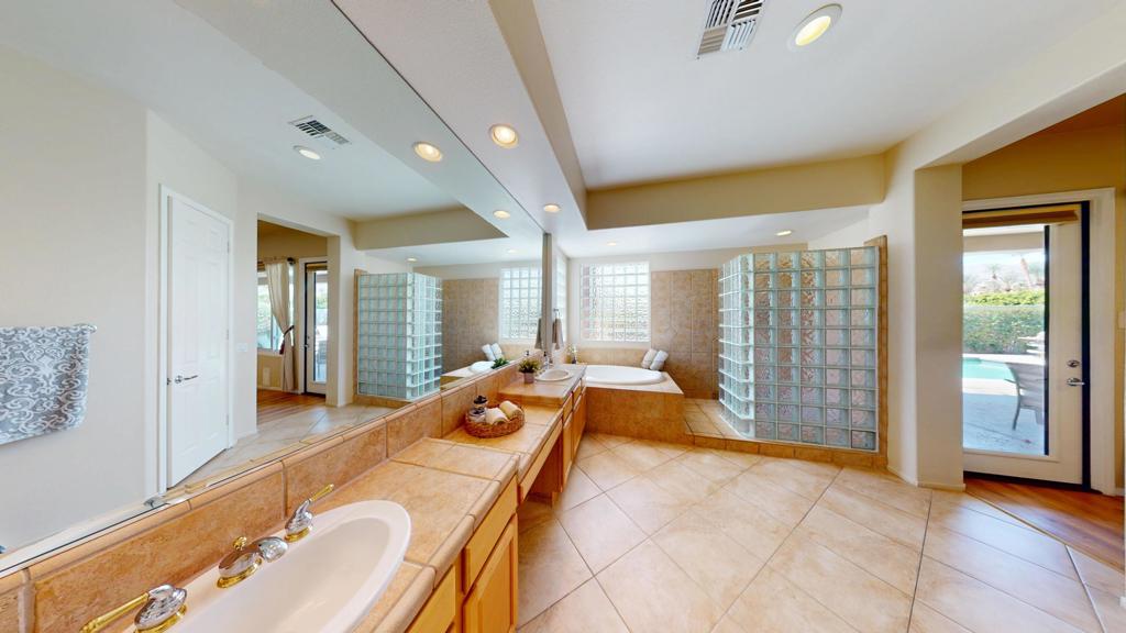 17 Corte Del Sol Property Photo 31