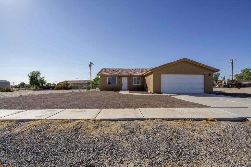 1289 Avalon Avenue Property Photo 1