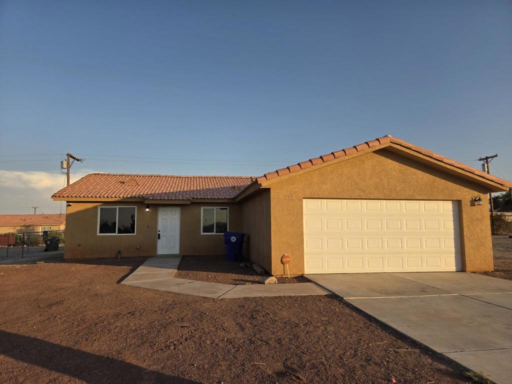 1289 Avalon Avenue Property Photo 2