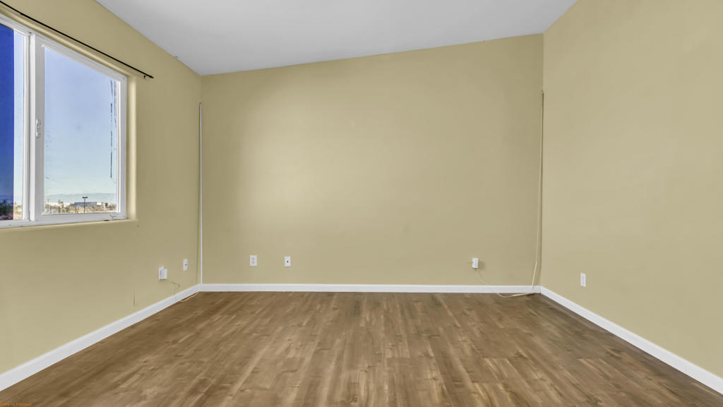 1289 Avalon Avenue Property Photo 11