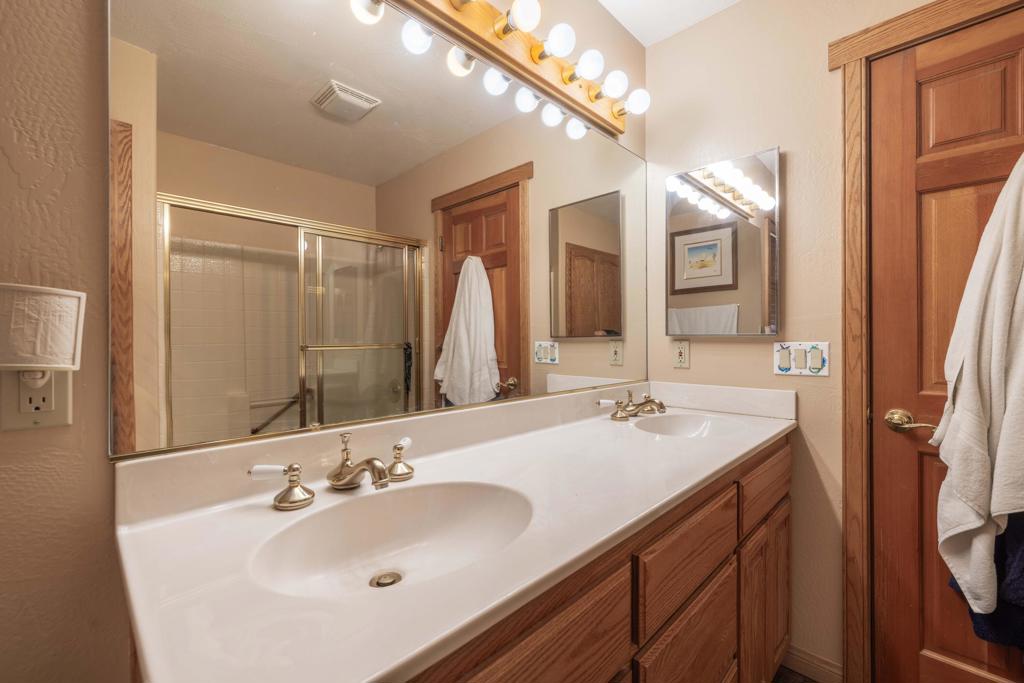 1325 E Big Bear Boulevard Property Photo 19