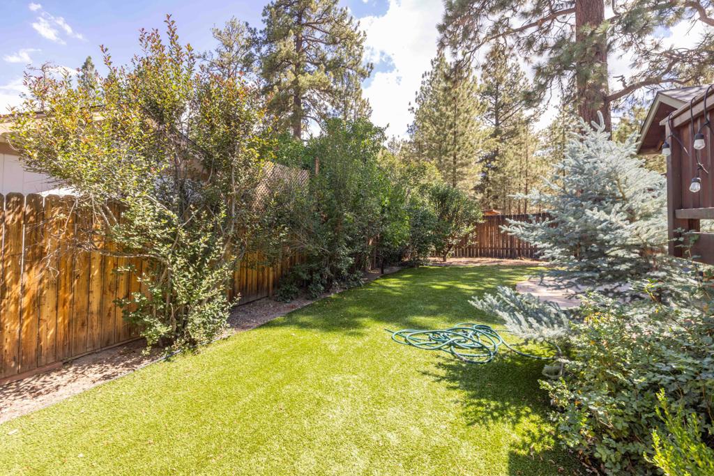 1325 E Big Bear Boulevard Property Photo 32