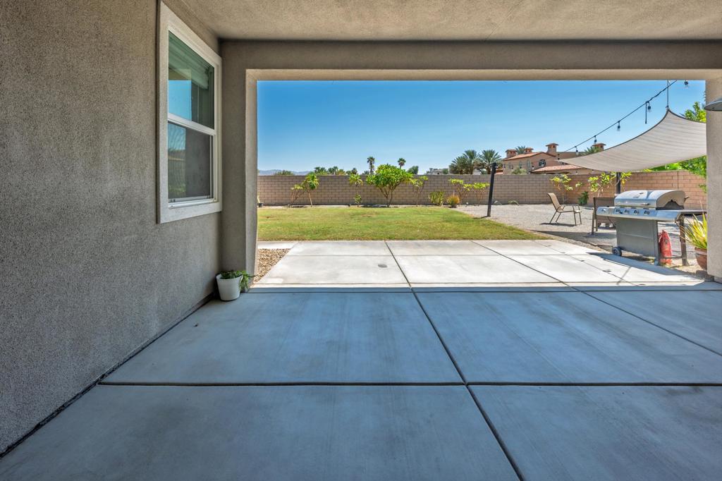 50040 Pobla Place Property Photo 2