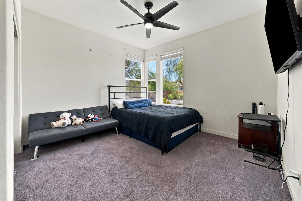 50040 Pobla Place Property Photo 25
