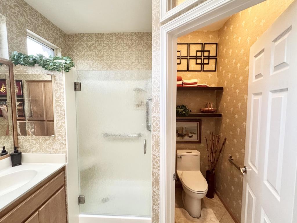 38517 Fallbrook Avenue Property Photo 12