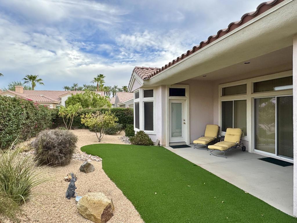 38517 Fallbrook Avenue Property Photo 17