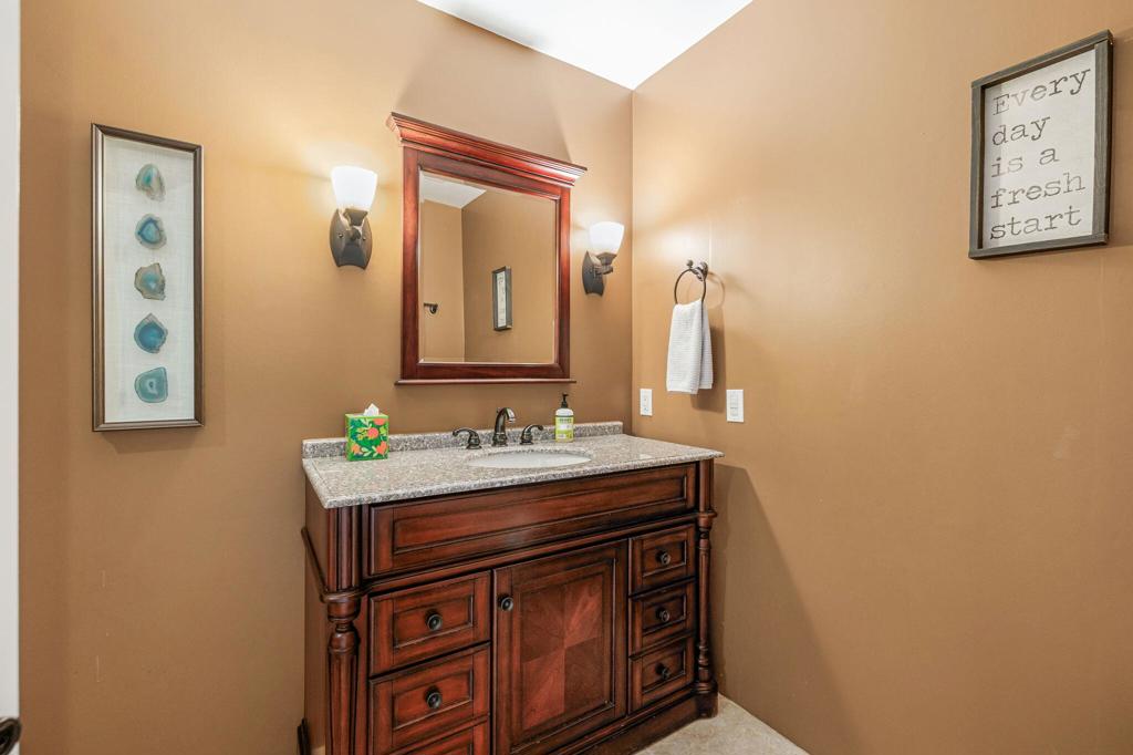 54872 Oak Tree A31 Property Photo 19