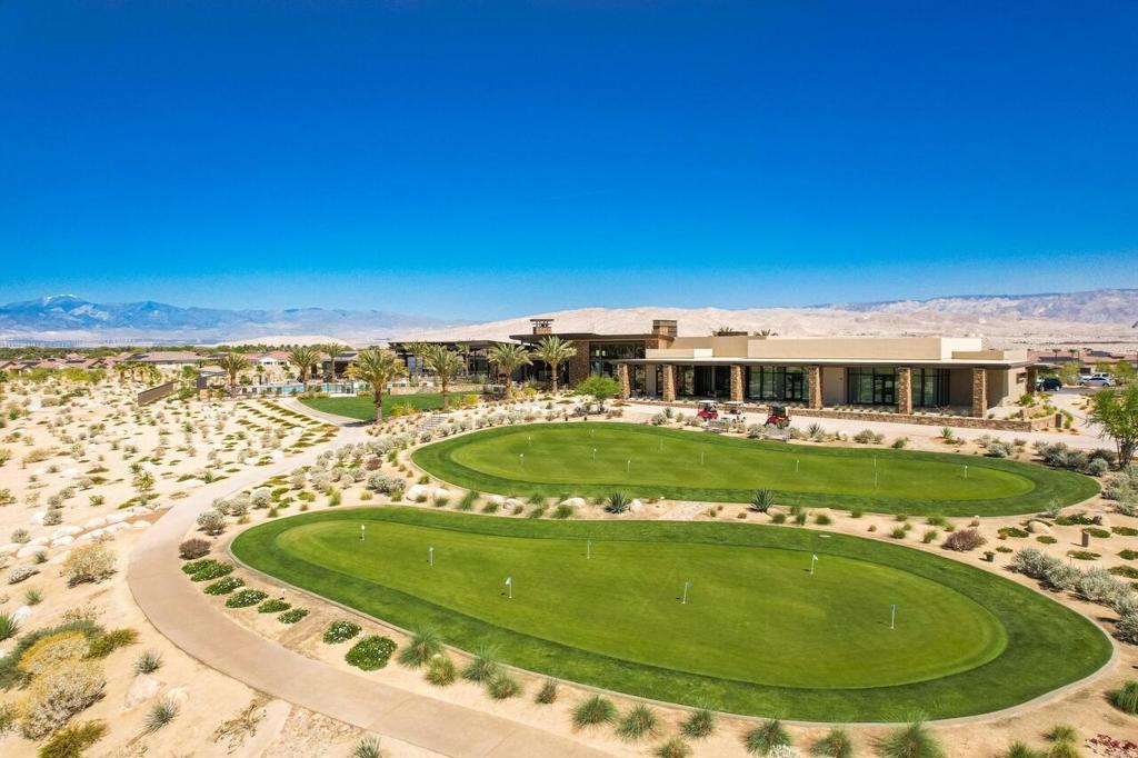 90 Barolo Property Photo 6