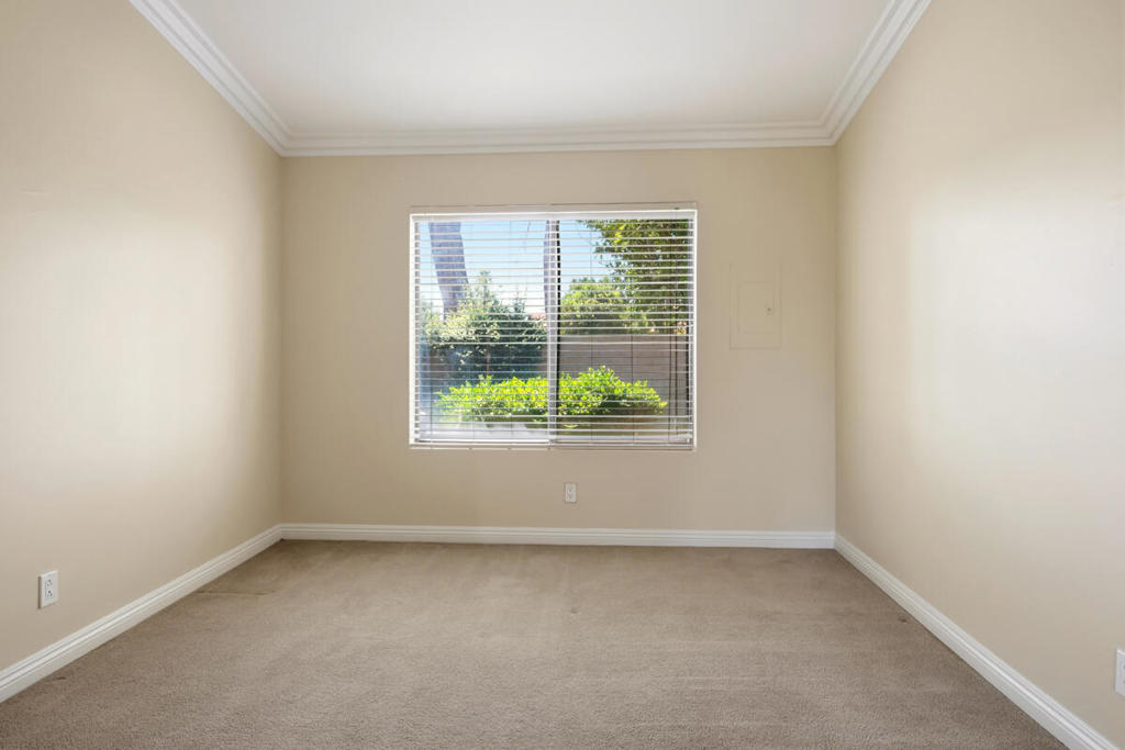 40800 Breezy Pass Road B Property Photo 21