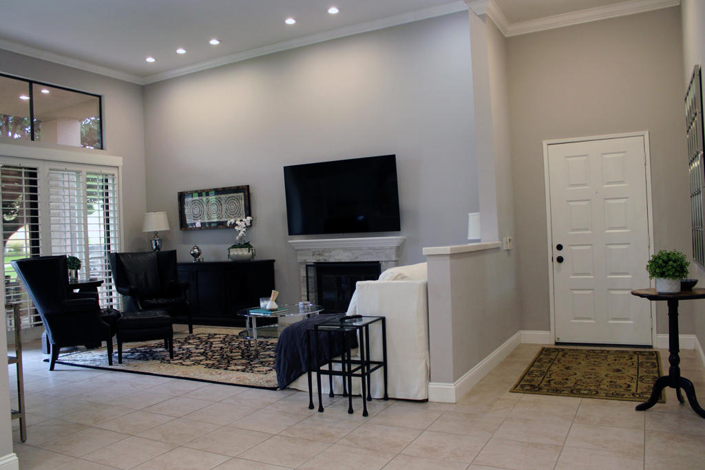 55069 Oak Hill Property Photo 3
