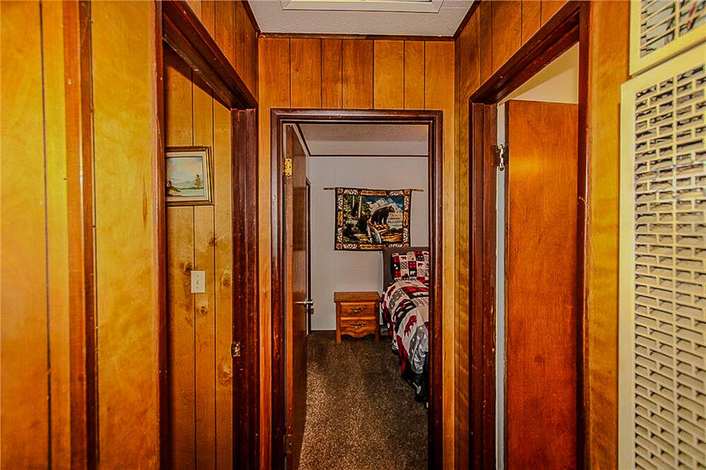 945 Greenway Drive Property Photo 10