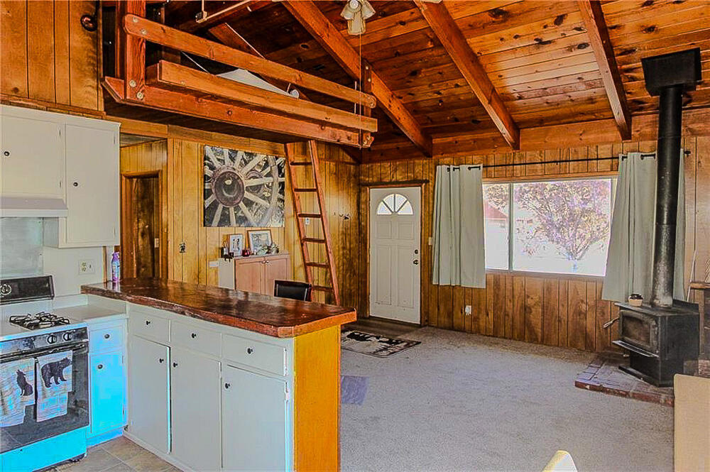 945 Greenway Drive Property Photo 29