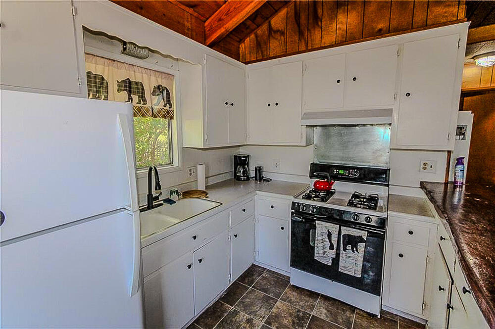 945 Greenway Drive Property Photo 31