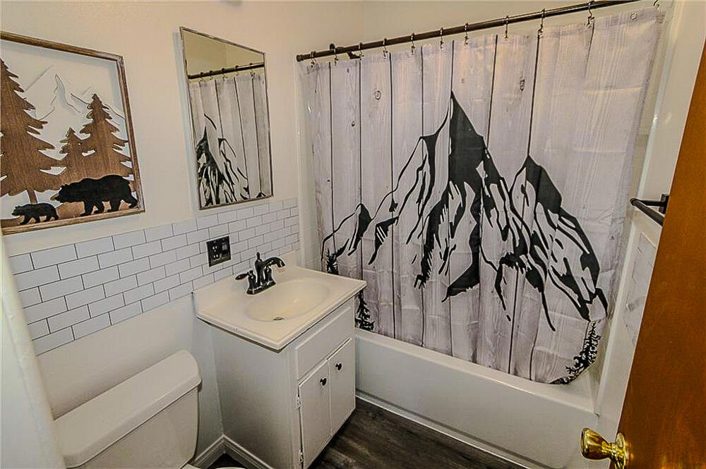 945 Greenway Drive Property Photo 36