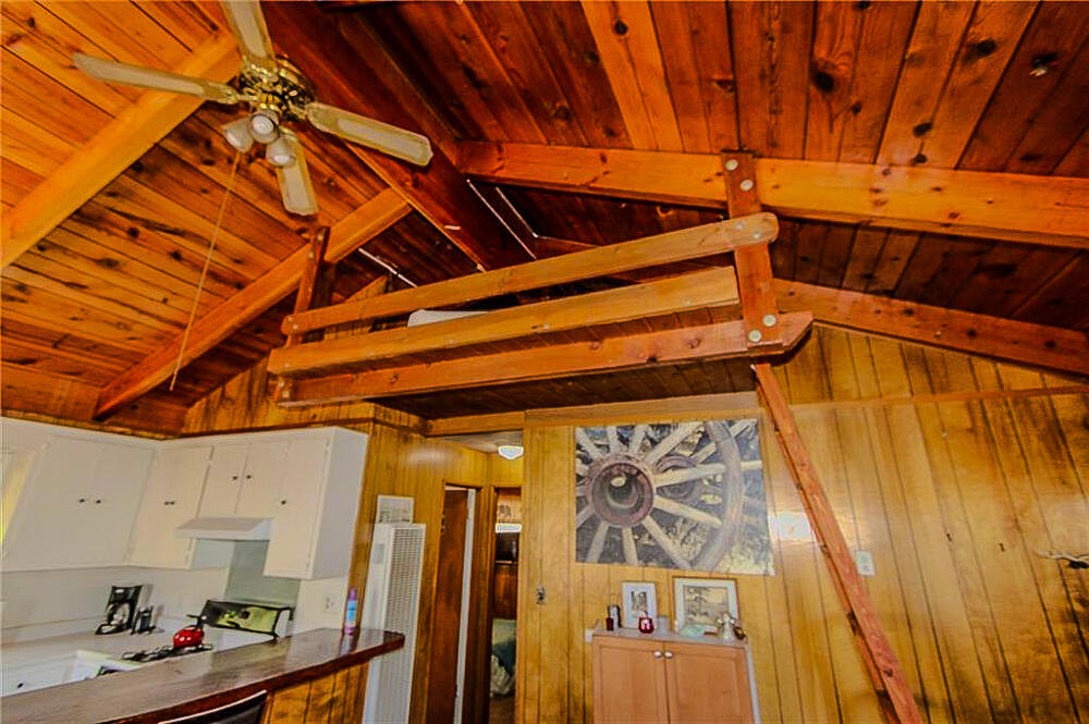 945 Greenway Drive Property Photo 40