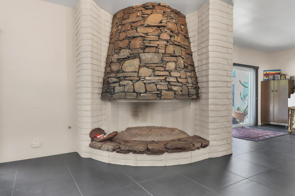 76120 Via Mariposa Property Photo 8