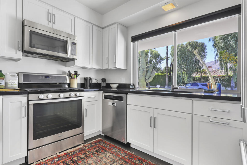 76120 Via Mariposa Property Photo 15