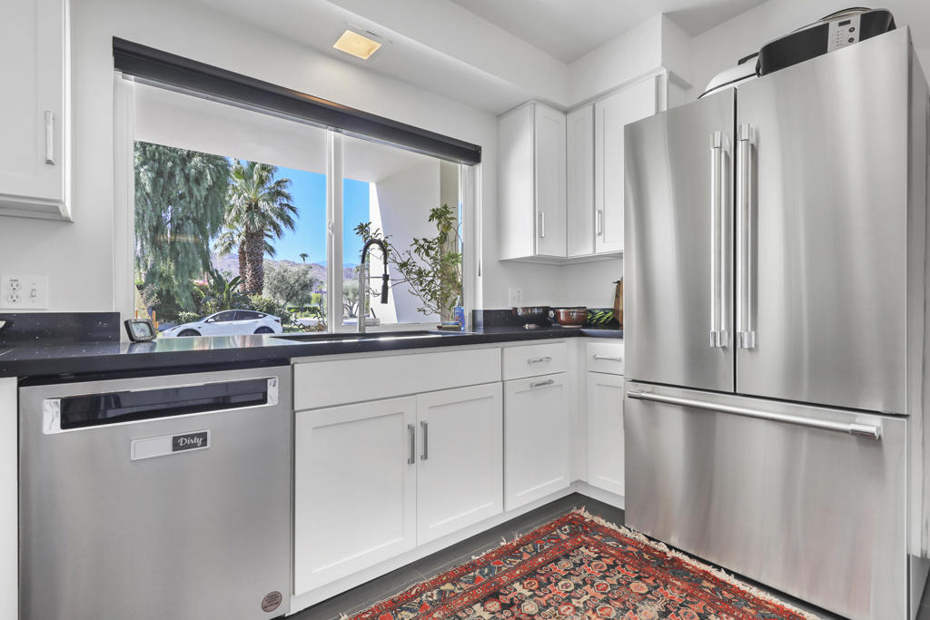 76120 Via Mariposa Property Photo 16