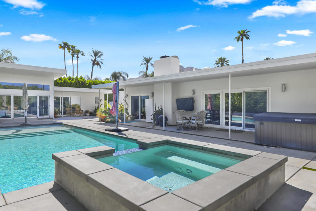76120 Via Mariposa Property Photo 34
