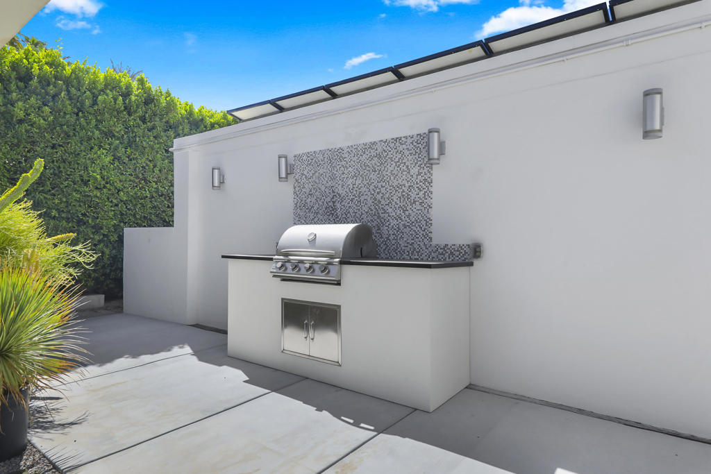 76120 Via Mariposa Property Photo 38