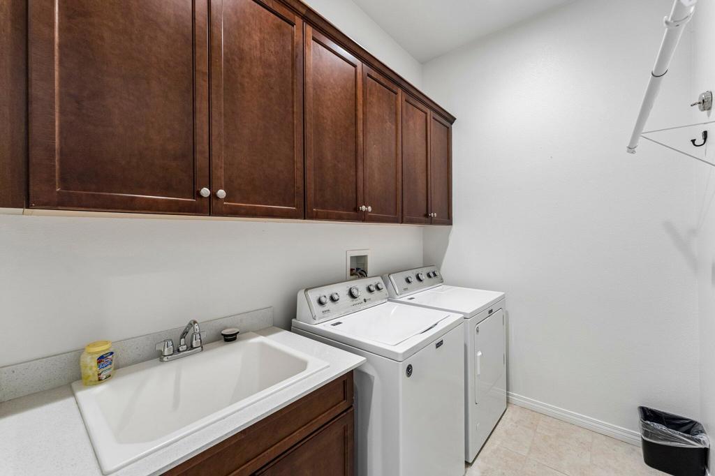 43693 Treviso Drive Property Photo 23