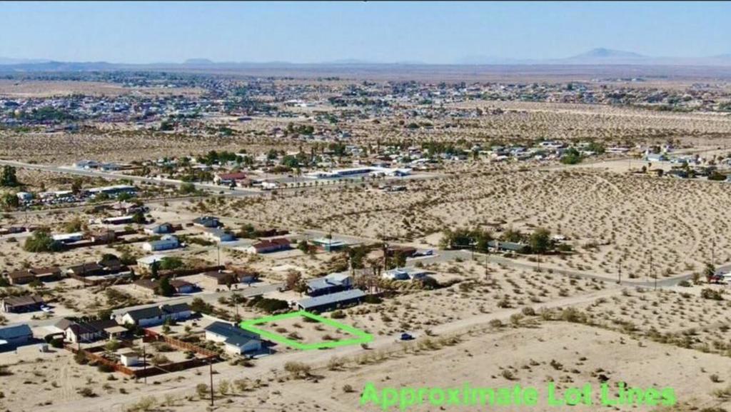 8216 Araby Street Property Photo 3