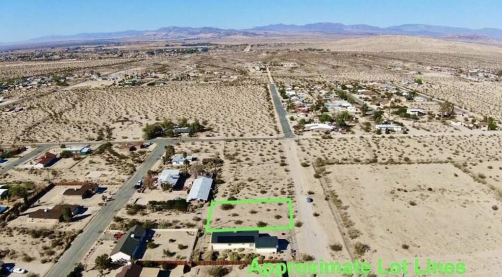 8216 Araby Street Property Photo 4