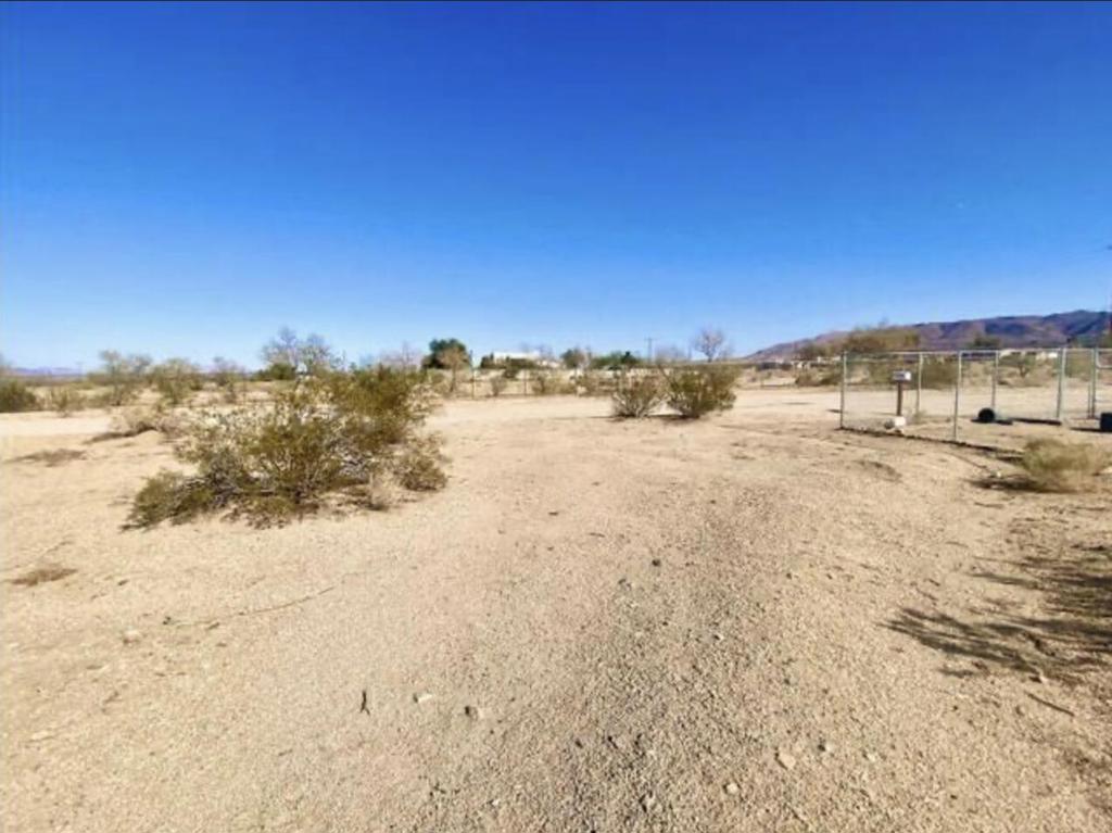8216 Araby Street Property Photo 11