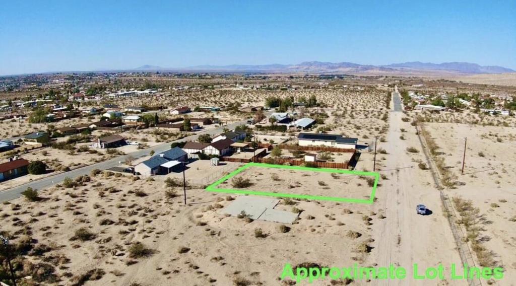 8219 Araby Avenue Property Photo 4