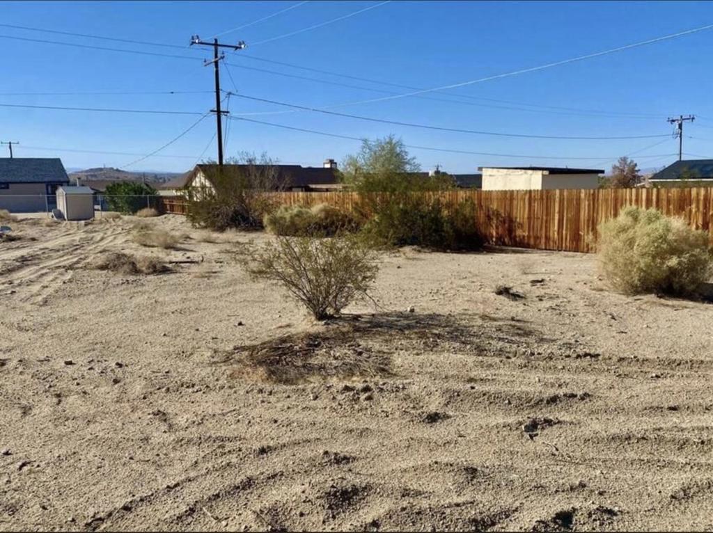 8219 Araby Avenue Property Photo 11